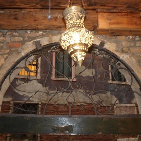 Al Pozzo Dei Scoacamini, 100 M From San Marco, Ground Floor Apartment Venice Exterior photo